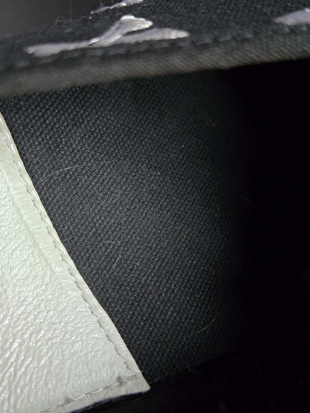 Vans Black Canvas Skull & Crossbones Low-Top Sneakers with White Laces - Picture 5 of 5